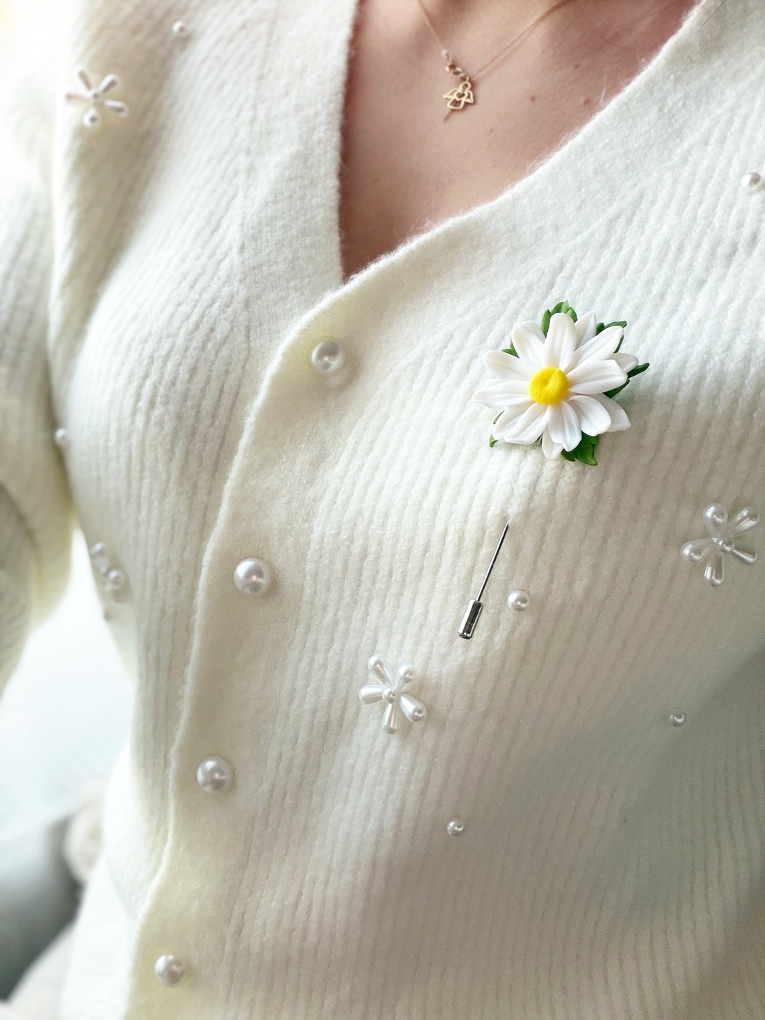 Brosa Margareta - bijuterii - broșe - Artynos.ro