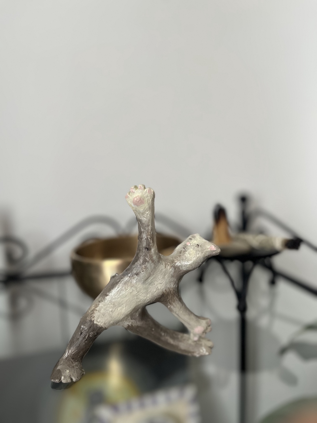Pisicuta Yoghina - arte vizuale și accesorii - sculptură - sculpturi și figurine din ceramică - Artynos.ro Pisicuta Yoghina - arte vizuale și accesorii - sculptură - sculpturi și figurine din ceramică - Artynos.ro