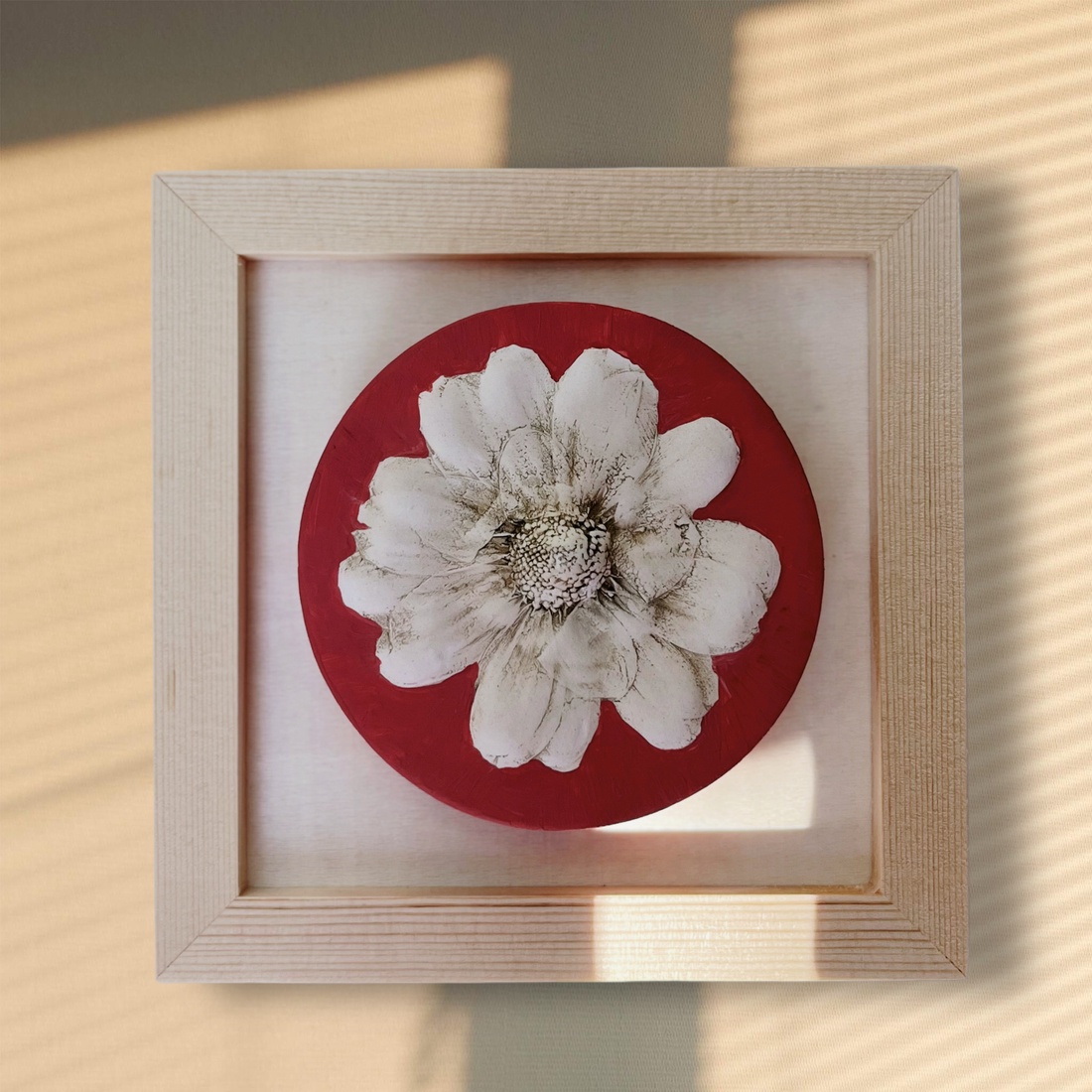 Basorelief Crizantema - casă & stil de viață - accesorii pentru decorat casa - picturi murale - panouri și tablouri, panouri decorative - Artynos.ro Basorelief Crizantema - casă & stil de viață - accesorii pentru decorat casa - picturi murale - panouri și tablouri, panouri decorative - Artynos.ro