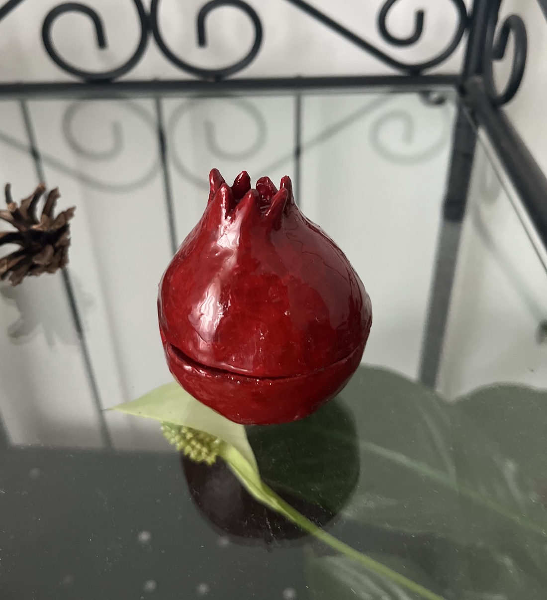 Cutiuta din lut - arte vizuale și accesorii  - sculptură - sculpturi și figurine din ceramică - Artynos.ro