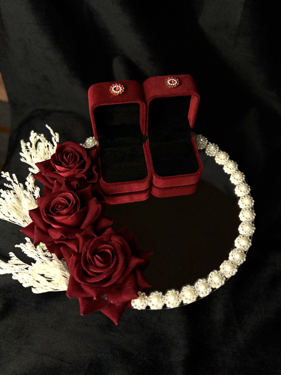 Oglindă Verighete  - accesorii nuntă - accesorii de nuntă - suport verighete și perne pentru inele - Artynos.ro