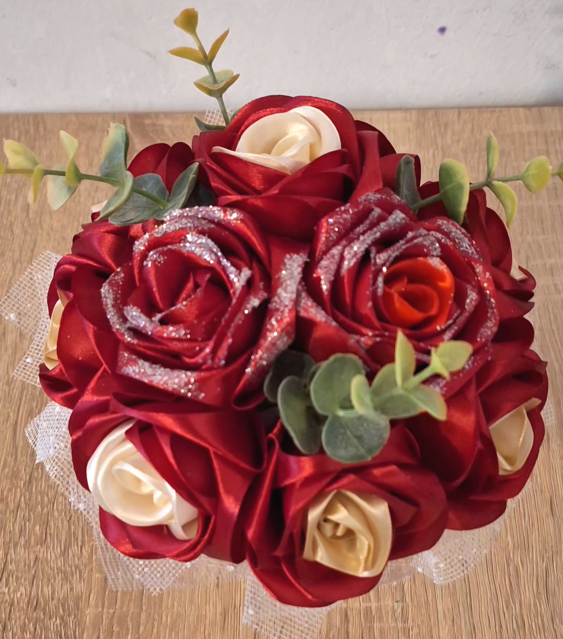 Buchet de flori din satin - casă & stil de viață - decorațiuni de casă - accesorii florale - flori în ghiveci - Artynos.ro