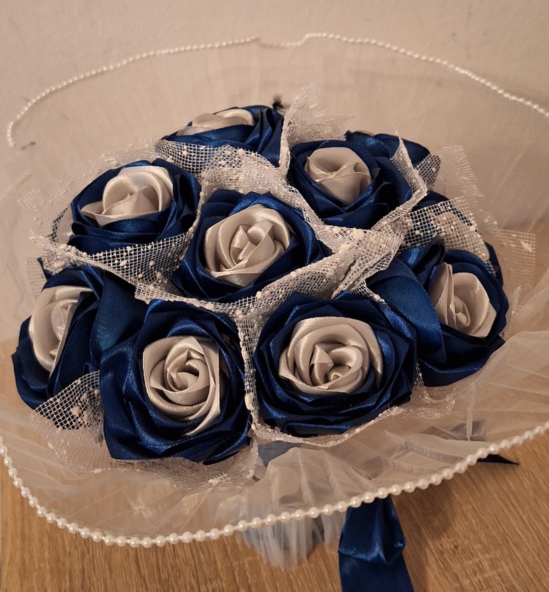 Buchet de flori din satin - casă & stil de viață - decorațiuni de casă - accesorii florale - flori în ghiveci - Artynos.ro