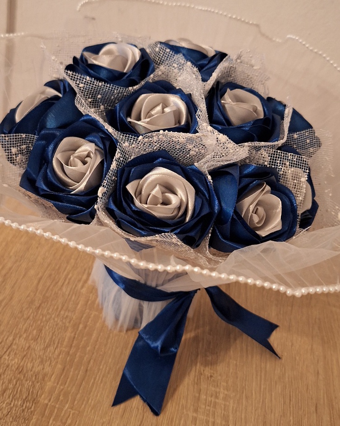 Buchet de flori din satin - casă & stil de viață - decorațiuni de casă - accesorii florale - flori în ghiveci - Artynos.ro