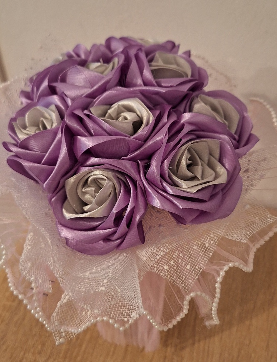 Buchet de flori din satin - casă & stil de viață - decorațiuni de casă - accesorii florale - ghiveci de plante - Artynos.ro