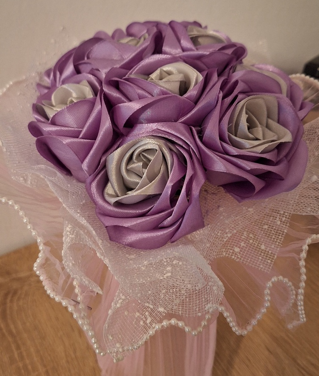 Buchet de flori din satin - casă & stil de viață - decorațiuni de casă - accesorii florale - ghiveci de plante - Artynos.ro