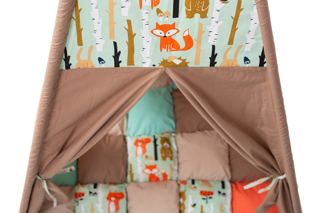 Cort TeePee Animalute Din Padure - jucării și echipamente pentru copii - corturi, căsuțe de copii - Artynos.ro