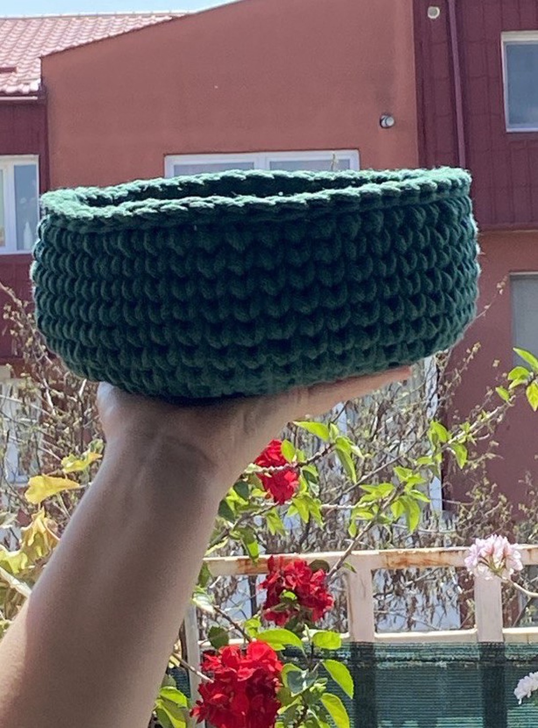 Cosulet crosetat - casă & stil de viață - materiale de depozitare și sortare - coșuri depozitare - Artynos.ro Cosulet crosetat - casă & stil de viață - materiale de depozitare și sortare - coșuri depozitare - Artynos.ro