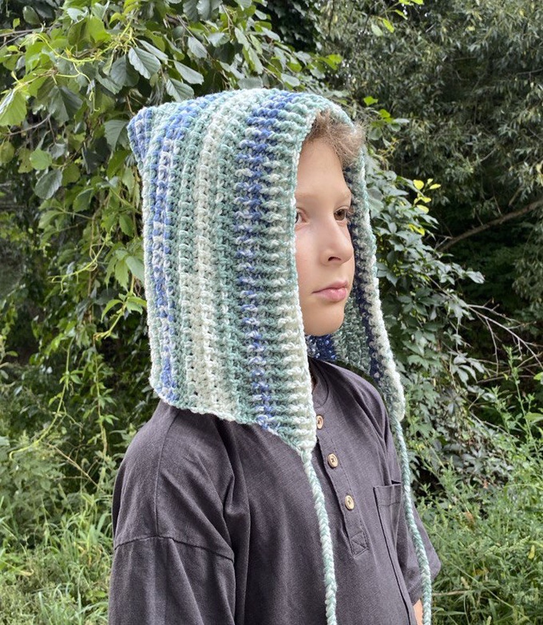 Caciula crosetata, cu gluga, tip hoodie - îmbrăcăminte și modă - eșarfe, pălării, fularuri - căciulă - Artynos.ro Caciula crosetata, cu gluga, tip hoodie - îmbrăcăminte și modă - eșarfe, pălării, fularuri - căciulă - Artynos.ro