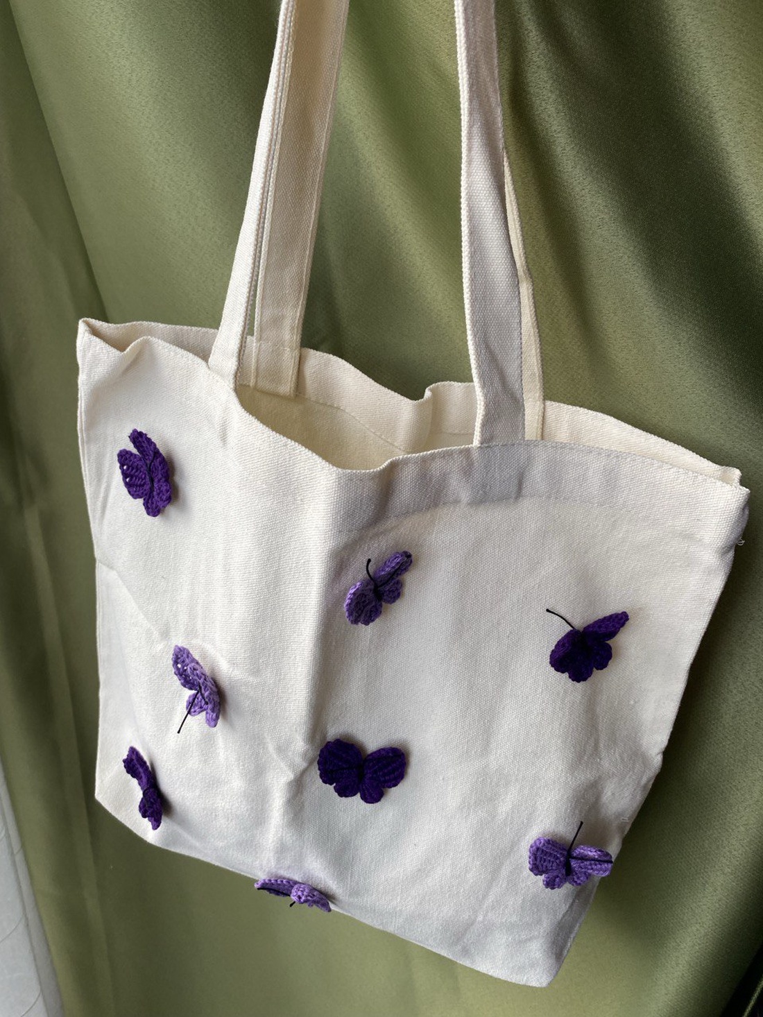 Sacosa cu fluturi crosetati - geantă și husă - geantă pentru cumpărături - geantă shopper, geantă tote, geantă textilă - Artynos.ro Sacosa cu fluturi crosetati - geantă și husă - geantă pentru cumpărături - geantă shopper, geantă tote, geantă textilă - Artynos.ro