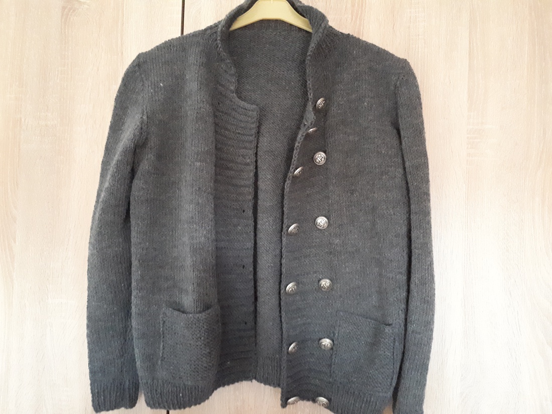 Cardigan tricotat barbatesc - îmbrăcăminte și modă - haine bărbați - pulover bărbați - Artynos.ro Cardigan tricotat barbatesc - îmbrăcăminte și modă - haine bărbați - pulover bărbați - Artynos.ro