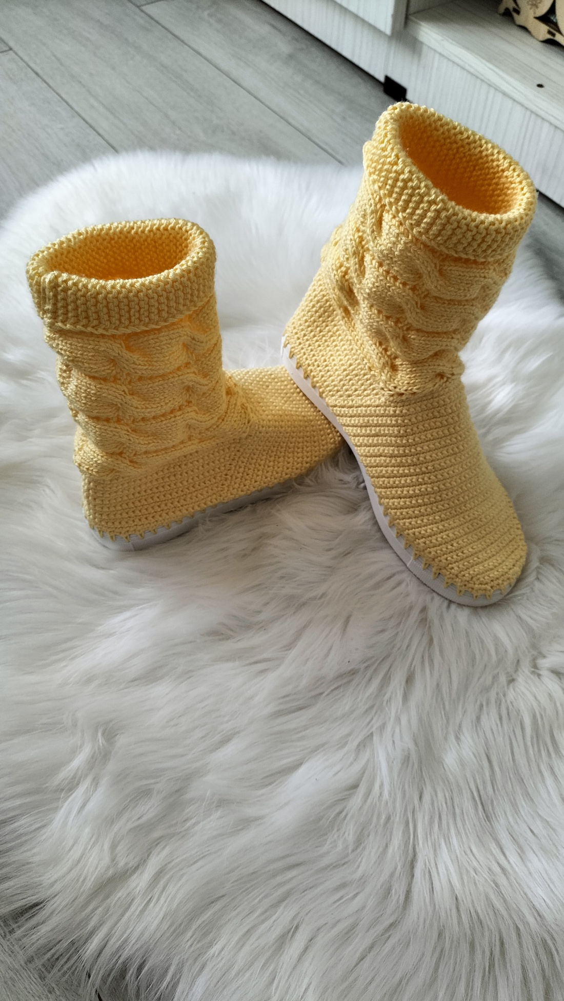 Cizme crosetate - îmbrăcăminte și modă - pantofi, papuci, șosete - adidași - Artynos.ro Cizme crosetate - îmbrăcăminte și modă - pantofi, papuci, șosete - adidași - Artynos.ro