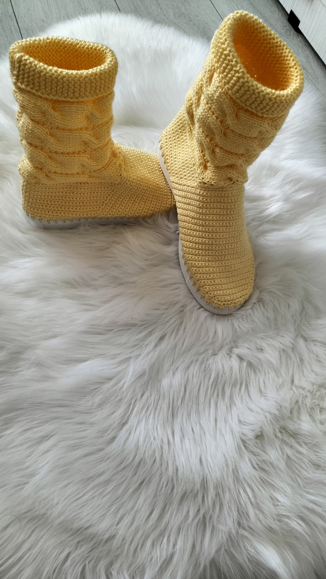 Cizme crosetate - îmbrăcăminte și modă - pantofi, papuci, șosete - adidași - Artynos.ro Cizme crosetate - îmbrăcăminte și modă - pantofi, papuci, șosete - adidași - Artynos.ro