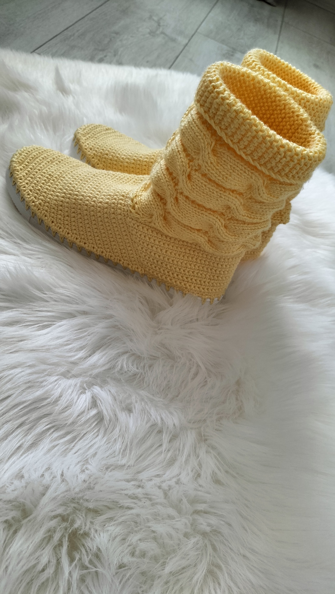 Cizme crosetate - îmbrăcăminte și modă - pantofi, papuci, șosete - adidași - Artynos.ro Cizme crosetate - îmbrăcăminte și modă - pantofi, papuci, șosete - adidași - Artynos.ro