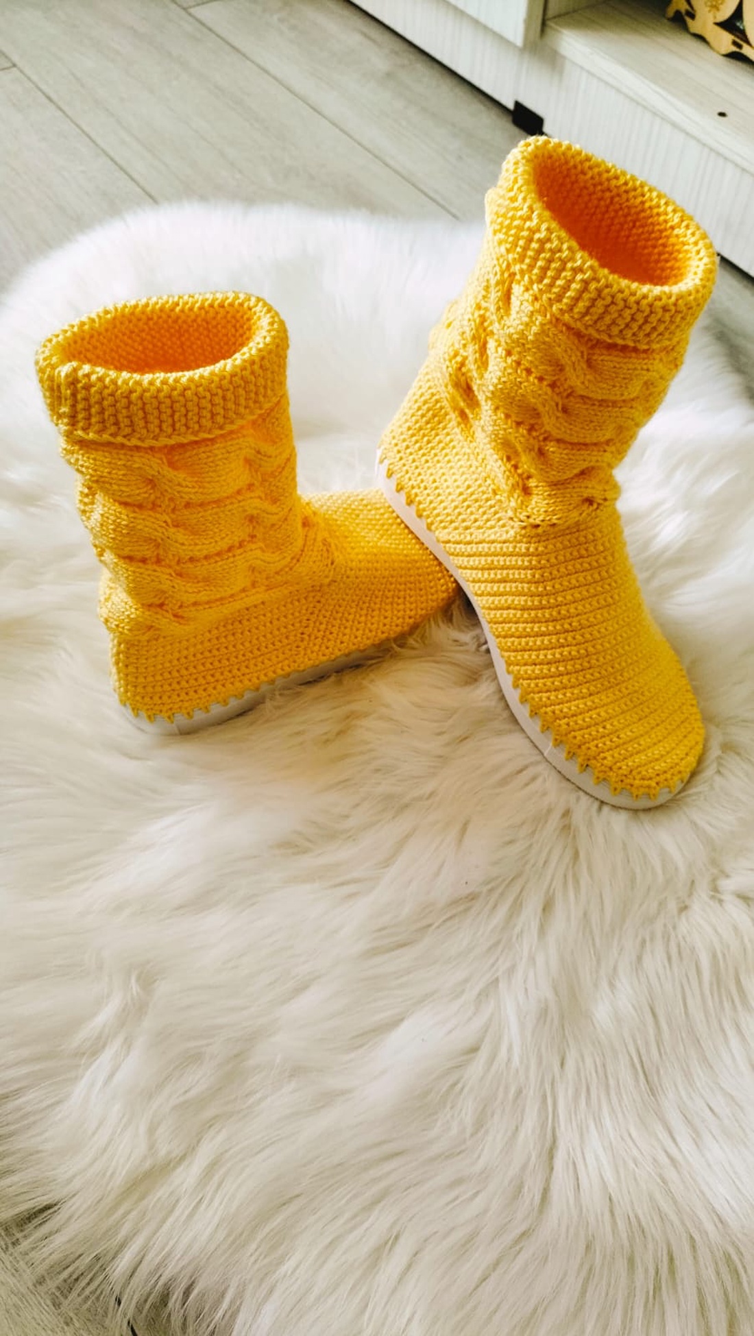 Cizme crosetate - îmbrăcăminte și modă - pantofi, papuci, șosete - adidași - Artynos.ro Cizme crosetate - îmbrăcăminte și modă - pantofi, papuci, șosete - adidași - Artynos.ro