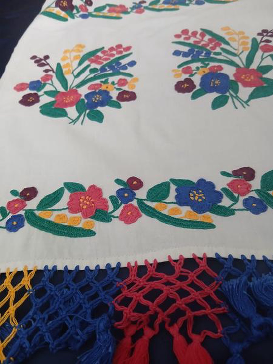 Comori traditionale romanesti. Stergar cusut manual - accessorii și unelte - obiecte de decorare - textil de decorare - Artynos.ro