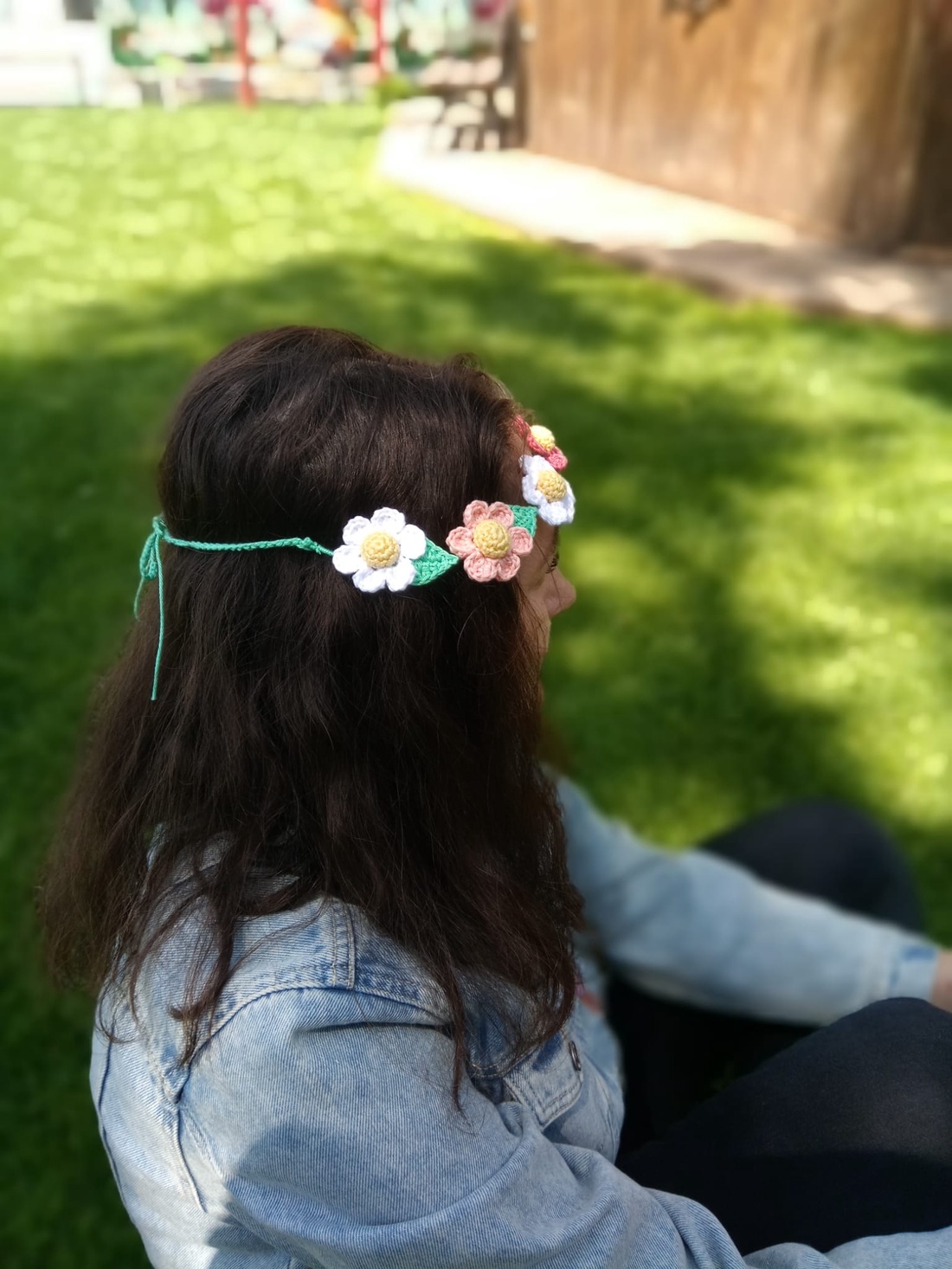 Coroniță cu flori croșetate - accesorii nuntă - accesorii de nuntă - voal mirese - Artynos.ro Coroniță cu flori croșetate - accesorii nuntă - accesorii de nuntă - voal mirese - Artynos.ro