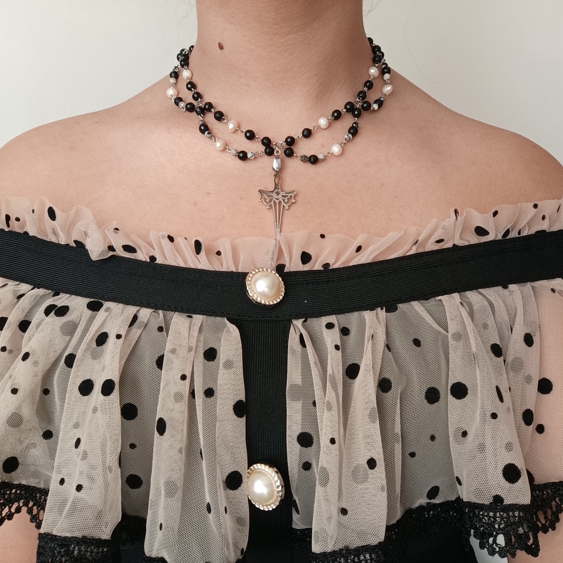 Sable  Set bijuterii unicat din onix și perle de cultură  colier, cercei și brățară - bijuterii - seturi de bijuterii - Artynos.ro