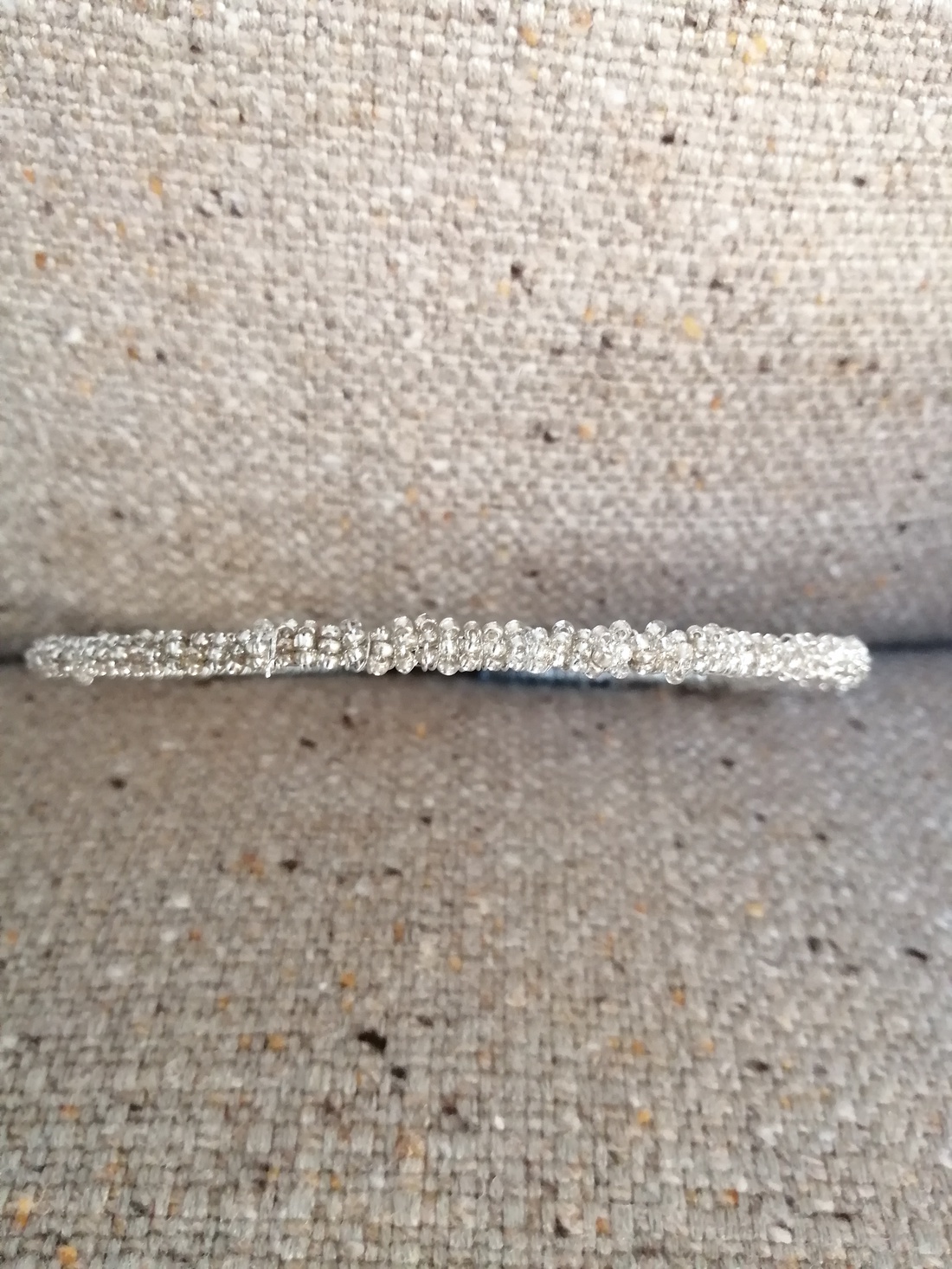 Cordeluță cu mărgele argintii - îmbrăcăminte și modă - accesorii păr - bandă de păr și agrafe păr - Artynos.ro