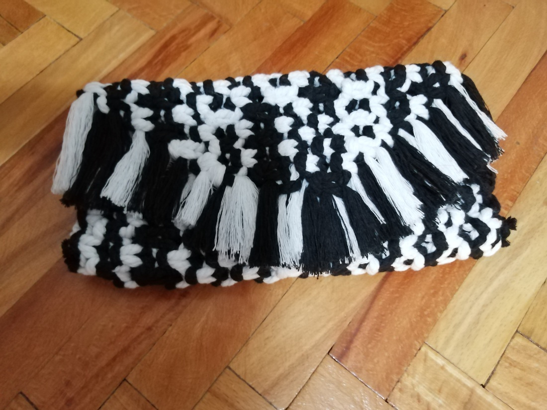 Geantă plic model etnic - genți și portofele - genți de mână și umăr - geantă casual - Artynos.ro