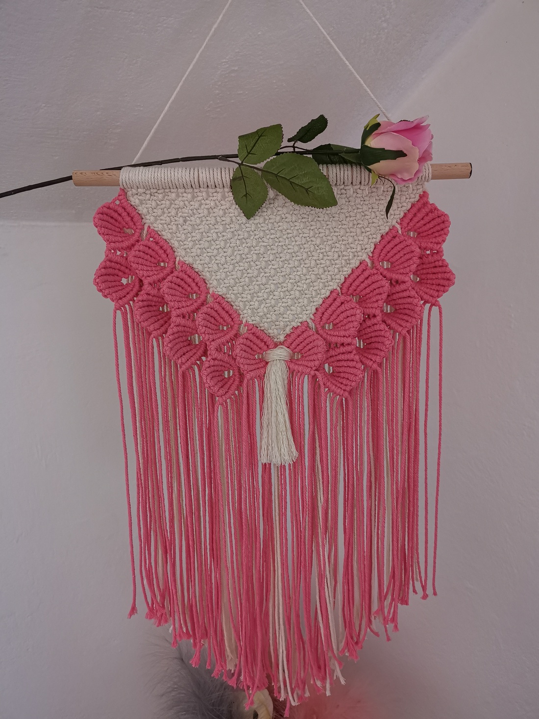 Decor perete macrame flori - casă & stil de viață - accesorii pentru decorat casa - decorațiuni de pereți, decorațiuni suspendate - decorațiuni perete, macramé - Artynos.ro Decor perete macrame flori - casă & stil de viață - accesorii pentru decorat casa - decorațiuni de pereți, decorațiuni suspendate - decorațiuni perete, macramé - Artynos.ro