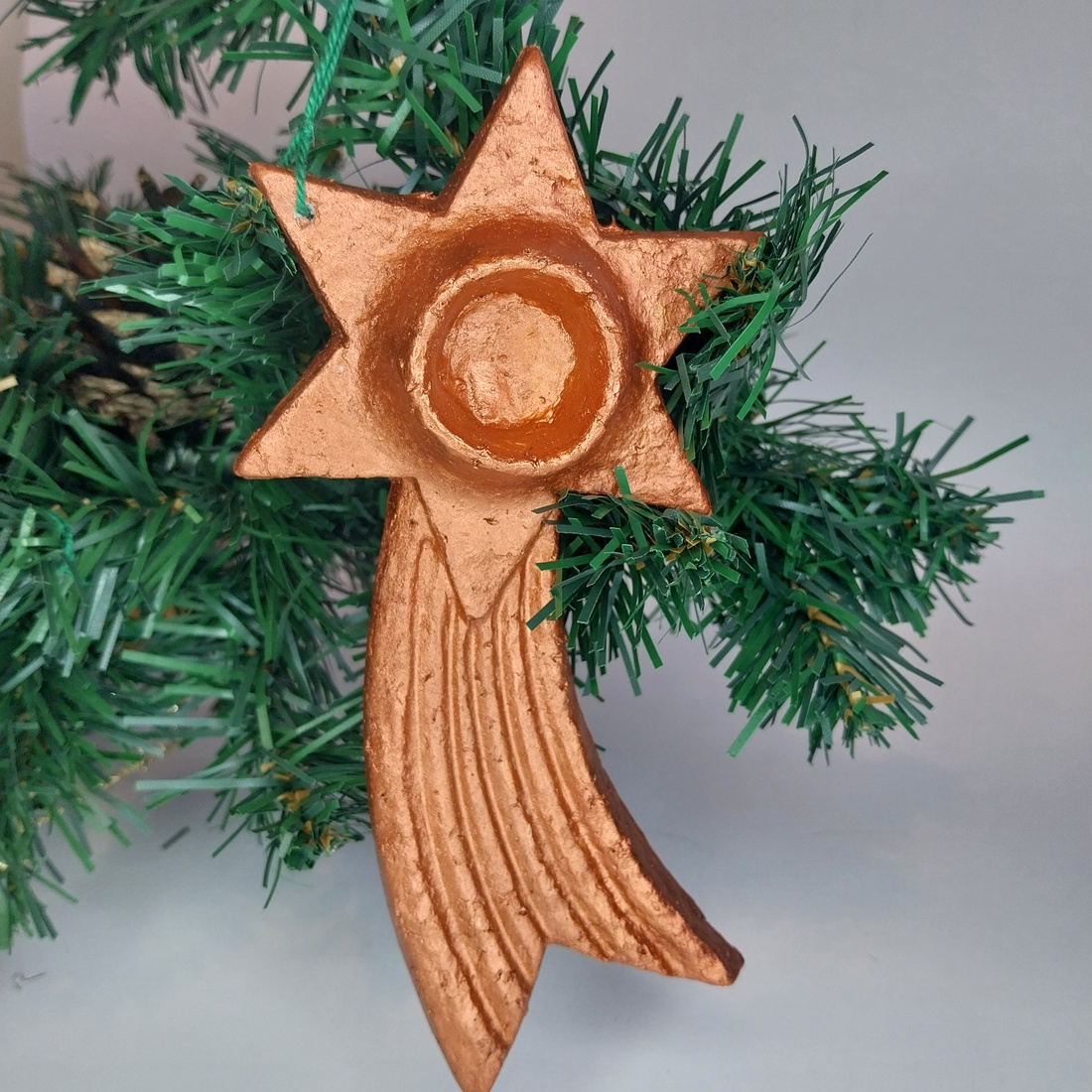 Glob de Craciun,Steluță pentru brad din papier-mâché  handmade, eco-friendly - crăciun - decorațiuni de crăciun de casă - globuri de crăciun - Artynos.ro