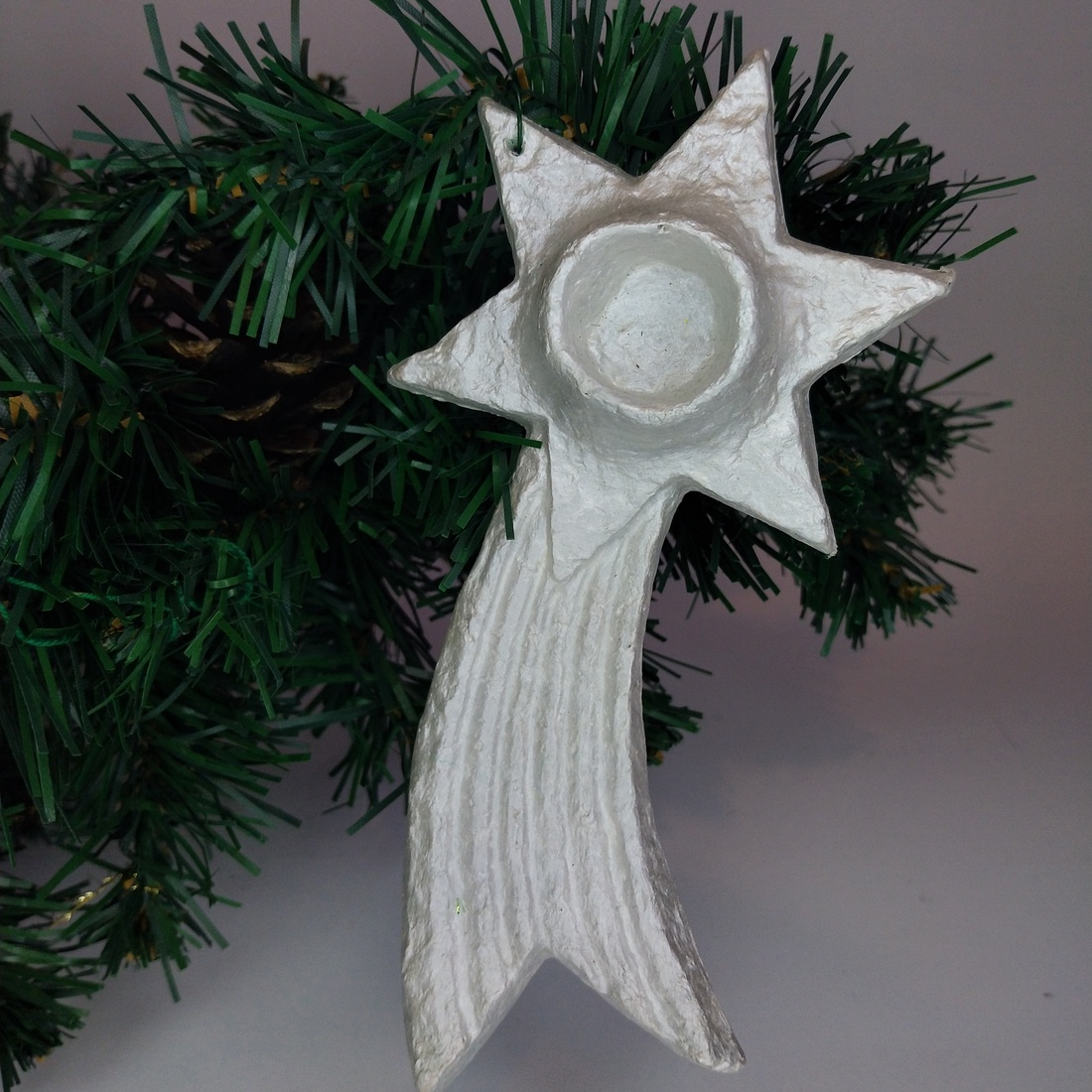 Glob de Craciun,Steluță pentru brad din papier-mâché  handmade, eco-friendly - crăciun - decorațiuni de crăciun de casă - globuri de crăciun - Artynos.ro