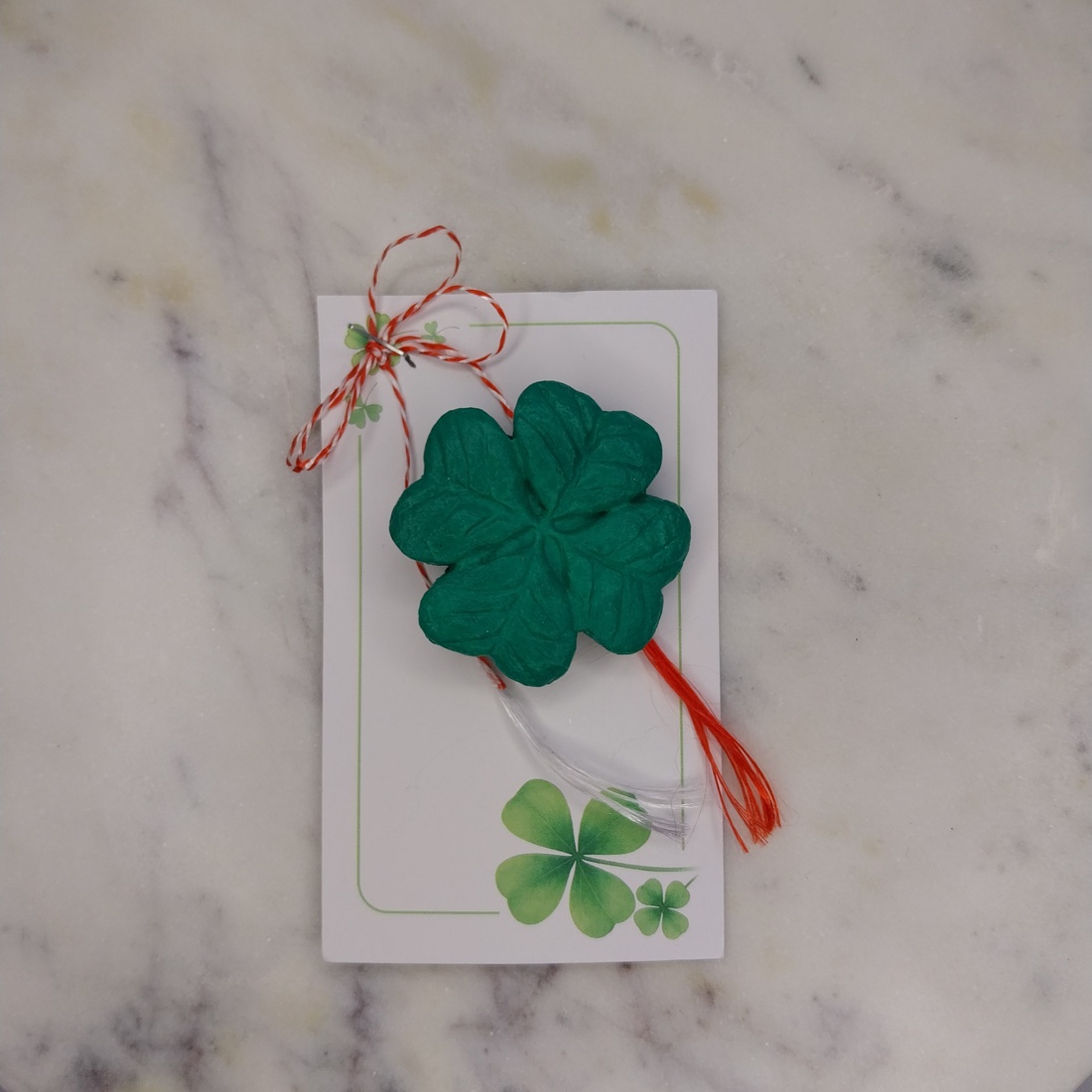 Mărțișor brosa trifoi cu patru foi - bijuterii - mărțișor - Artynos.ro