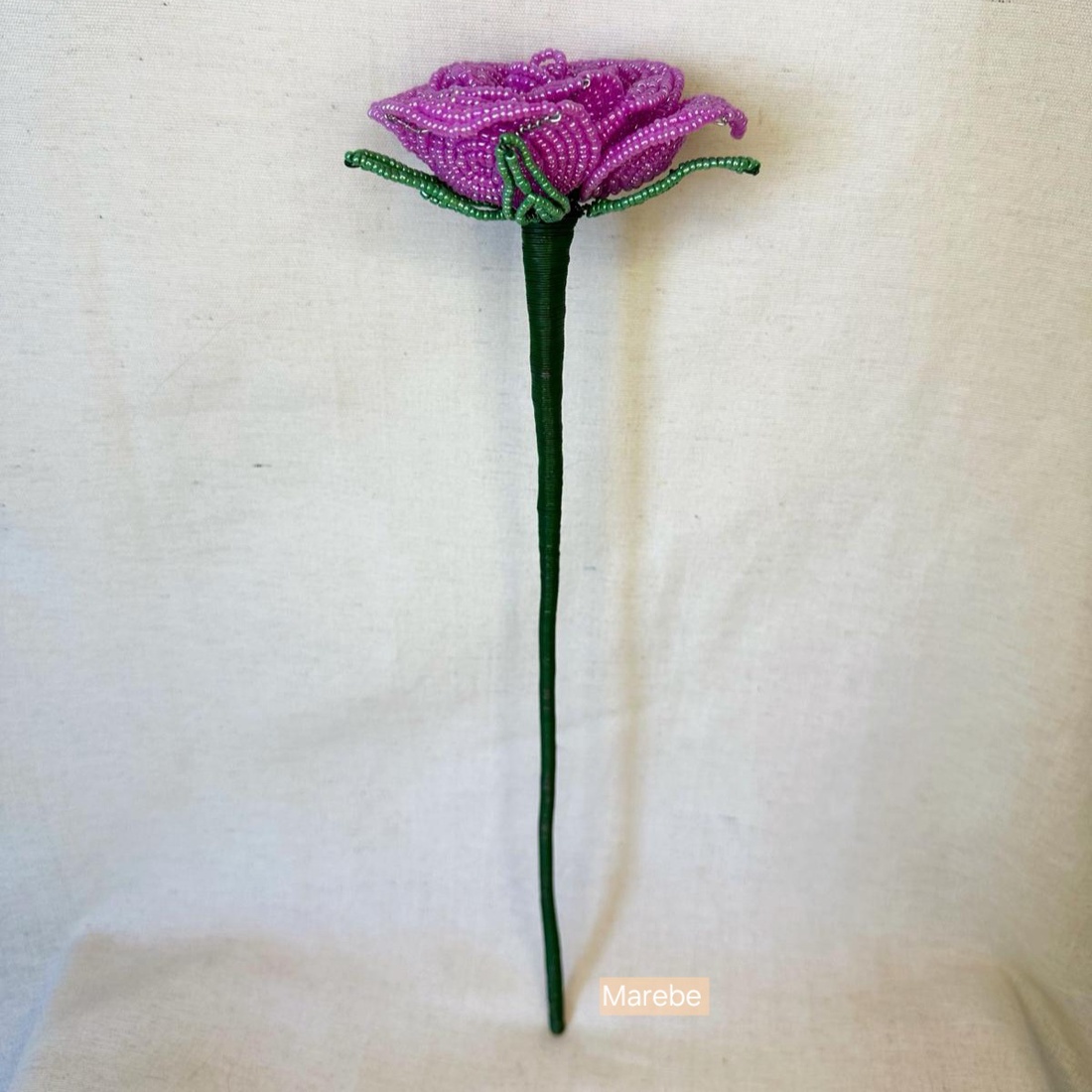 Trandafir decorativ realizat din mărgele  - casă & stil de viață - decorațiuni de casă - accesorii florale - flori la fir - Artynos.ro