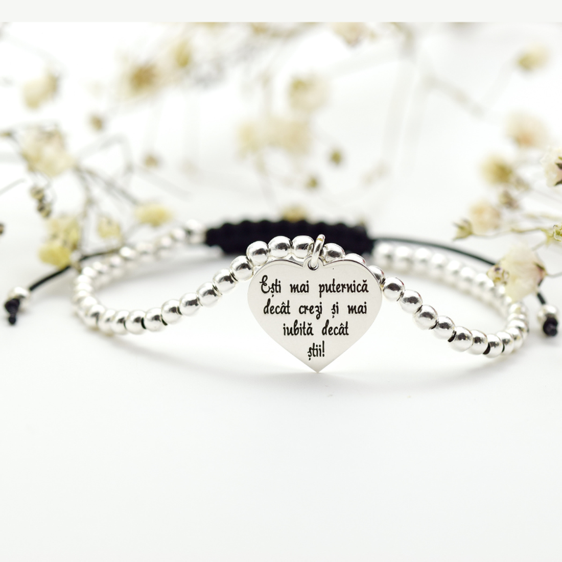 Bratara reglabila cu pandantiv inimioara personalizat Ești mai puternică decât crezi și mai iubită decât știi � Argint 9 - bijuterii - brățări - brățări din argint - Artynos.ro
