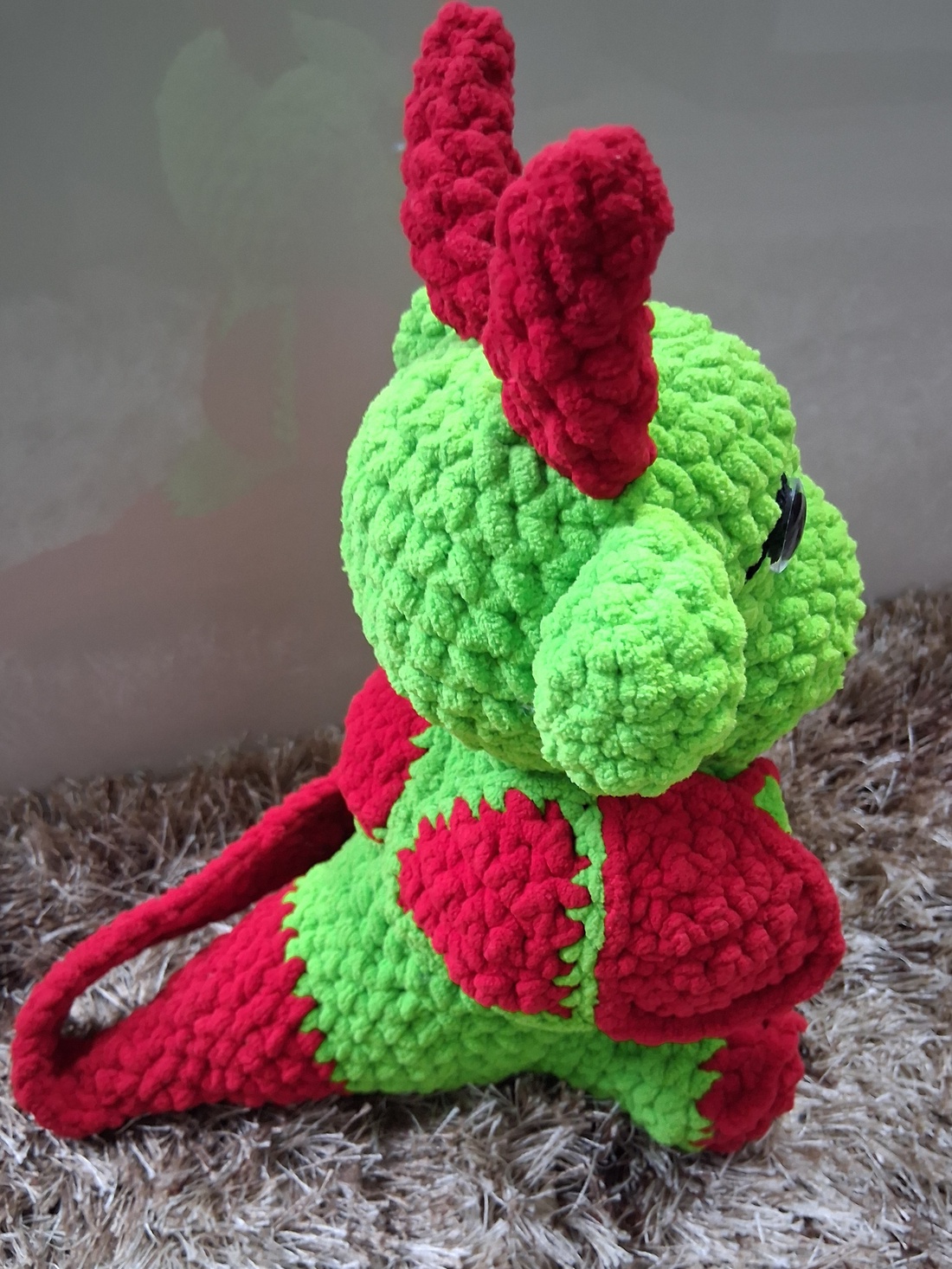 Dragon crosetat - jucării și echipamente pentru copii - plușuri - figurine de pluș - Artynos.ro Dragon crosetat - jucării și echipamente pentru copii - plușuri - figurine de pluș - Artynos.ro