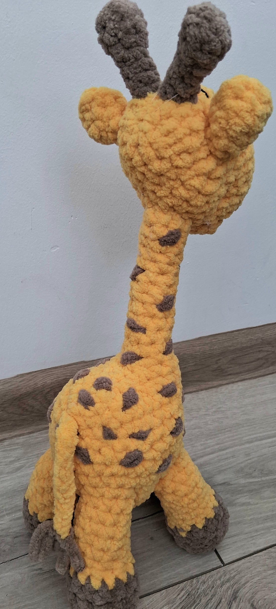 Jirafa crosetata - jucării și echipamente pentru copii - plușuri - figurine de pluș - Artynos.ro Jirafa crosetata - jucării și echipamente pentru copii - plușuri - figurine de pluș - Artynos.ro