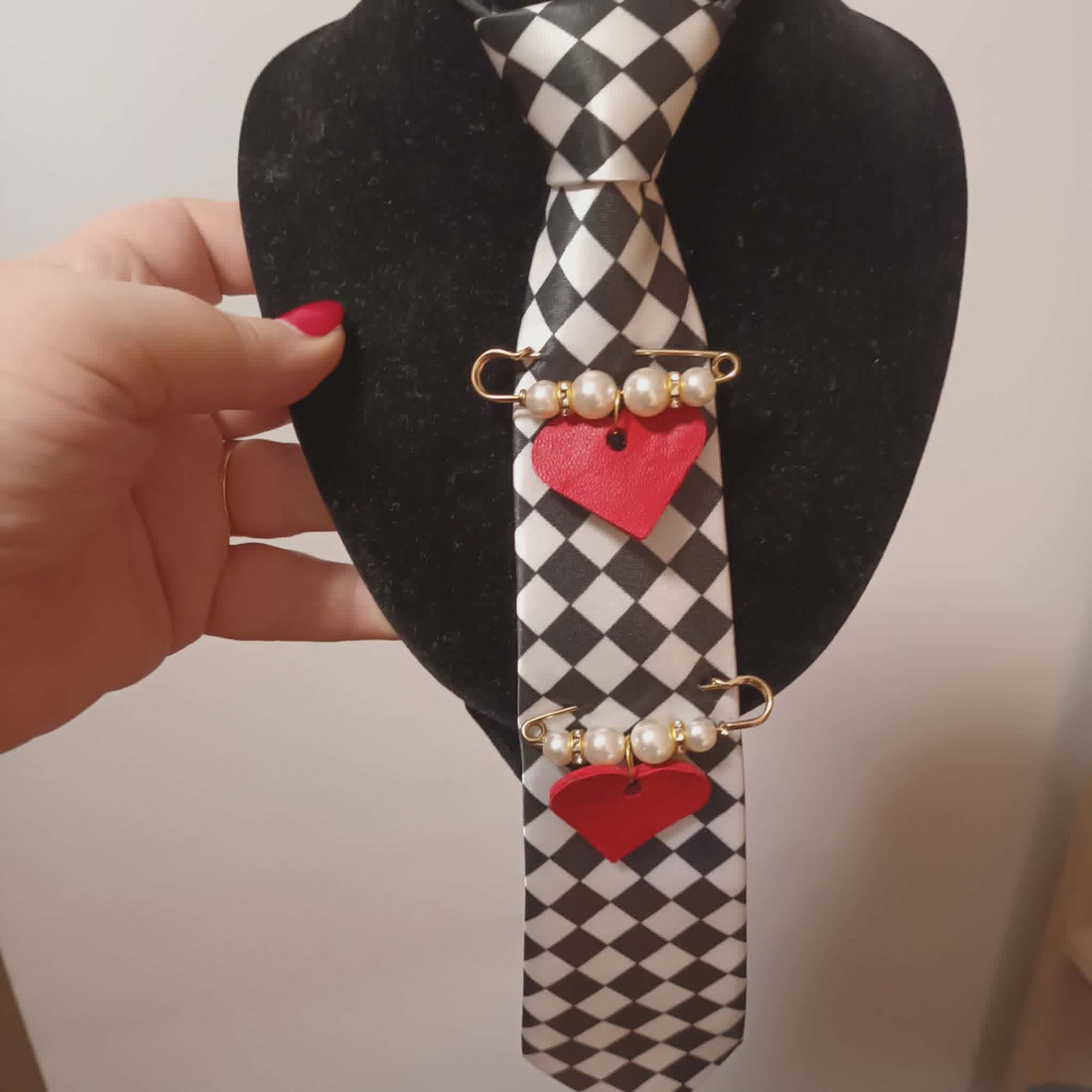 cravată damă - îmbrăcăminte și modă - eșarfe, pălării, fularuri - eșarfe - Artynos.ro