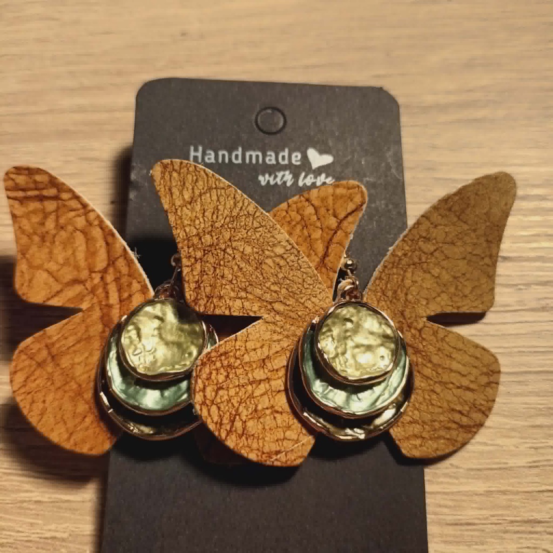 cercei din  piele naturală  - bijuterii - cercei - cercei cu figurine - Artynos.ro