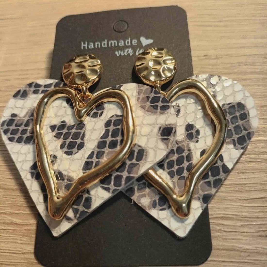 cercei din  piele naturală  - bijuterii - cercei - cercei lungi - Artynos.ro