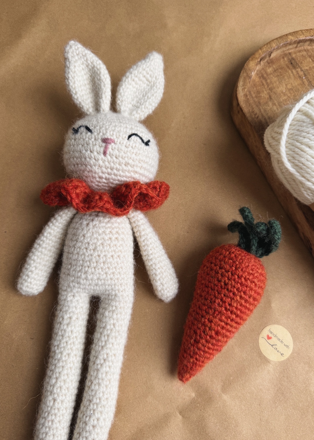 Carrot Bunny - decor de sărbători - decorațiuni de paște - iepuraș de paște - Artynos.ro