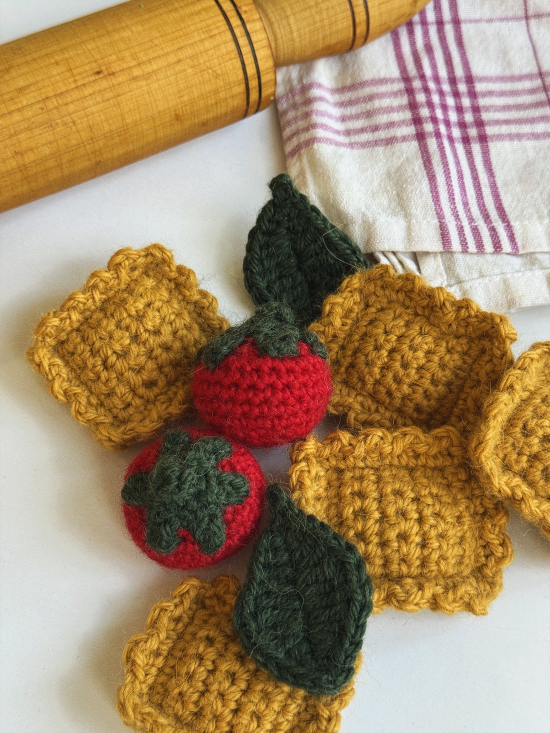 Crochet Ravioli Kit - jucării și echipamente pentru copii - jocuri de rol - Artynos.ro