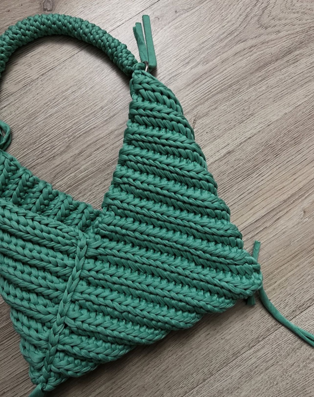 Geantă Artizanală Emerald Vibe - genți și portofele - genți de mână și umăr - geantă casual - Artynos.ro