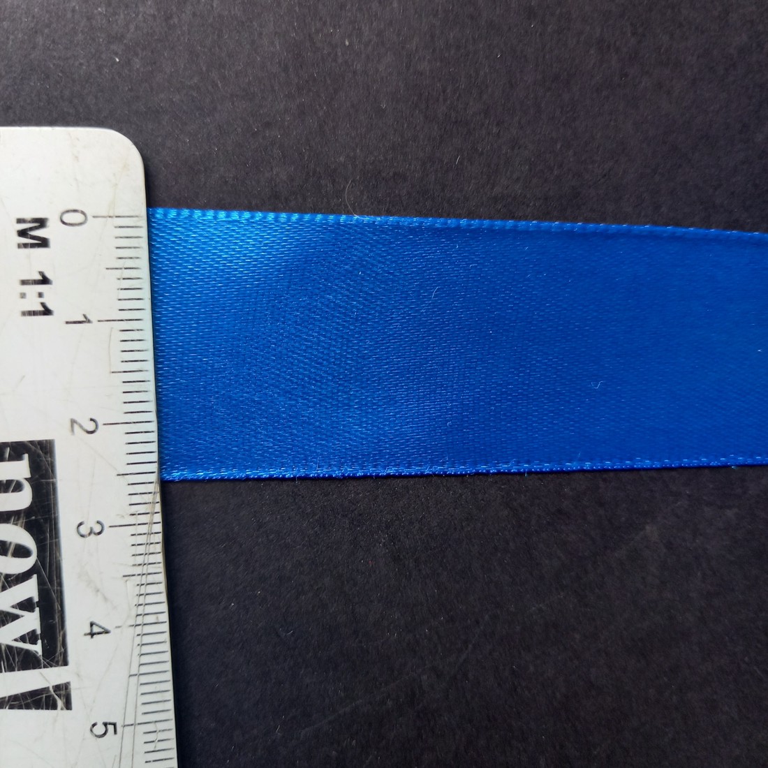 Panglică din satin pentru decorare, cu lățimea de 2,5 cm  -  - Artynos.ro