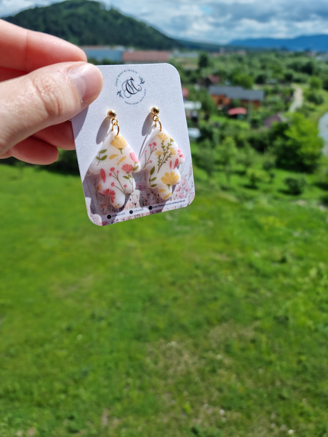 Cercei Summer Flower - bijuterii - cercei - cercei agățați - Artynos.ro Cercei Summer Flower - bijuterii - cercei - cercei agățați - Artynos.ro