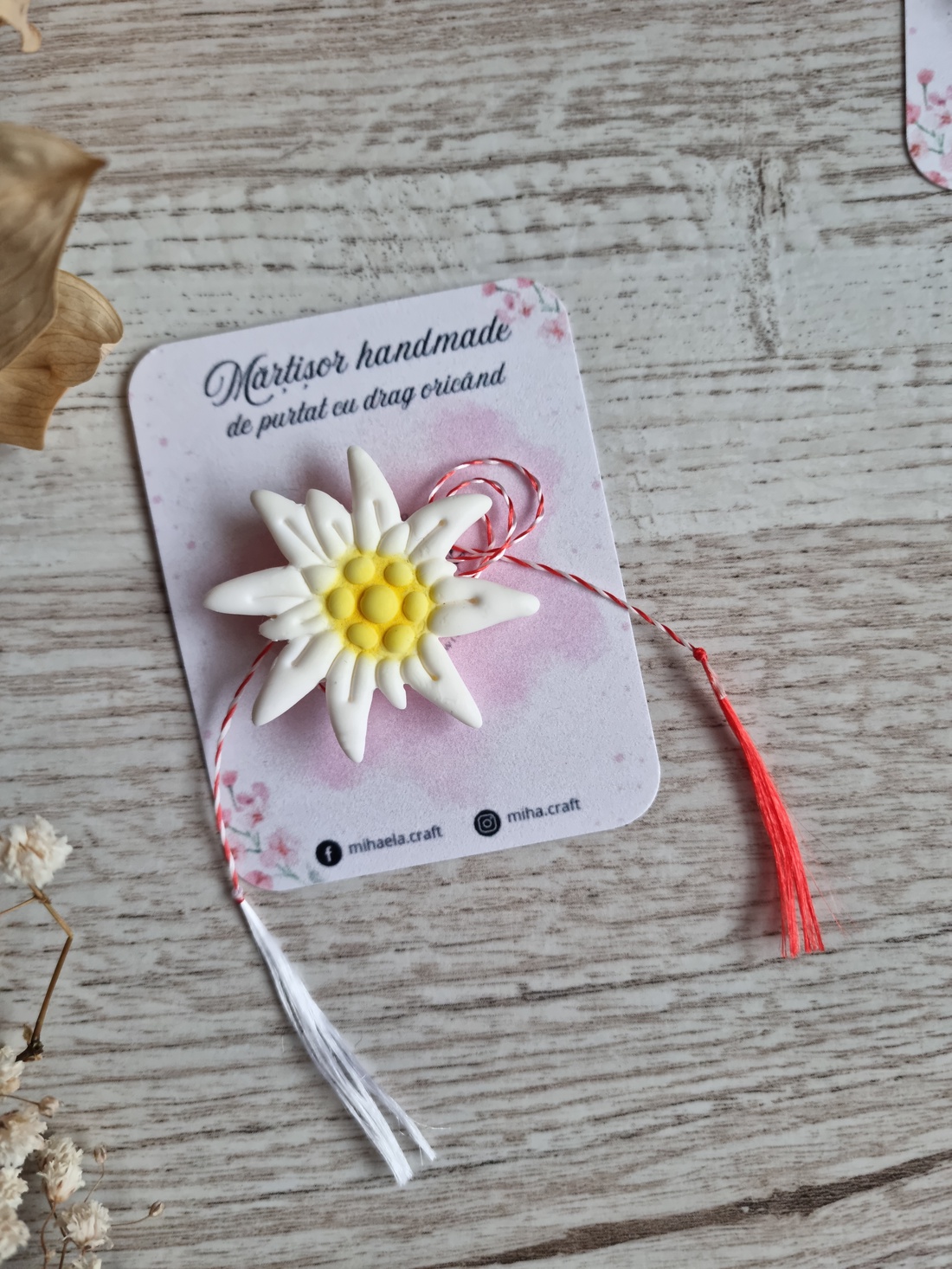 Broșă Mărțișor Floare de Colț mare - bijuterii - mărțișor - Artynos.ro Broșă Mărțișor Floare de Colț mare - bijuterii - mărțișor - Artynos.ro