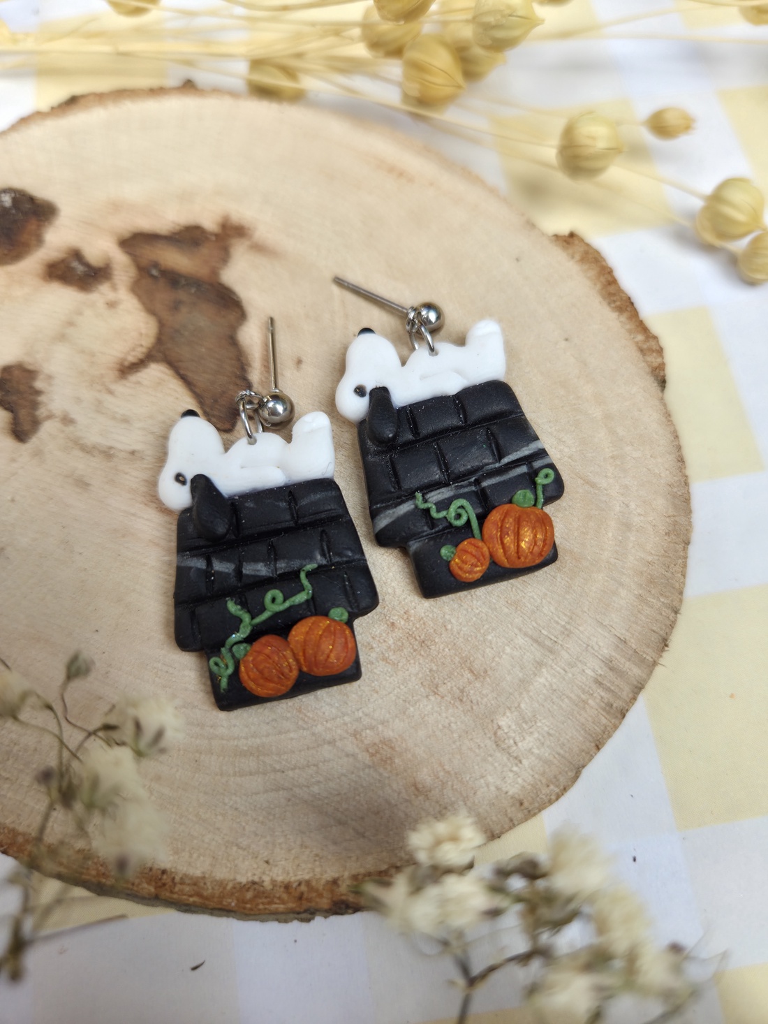 Cercei Halloween Snoopy - bijuterii - cercei - cercei hoops - Artynos.ro Cercei Halloween Snoopy - bijuterii - cercei - cercei hoops - Artynos.ro