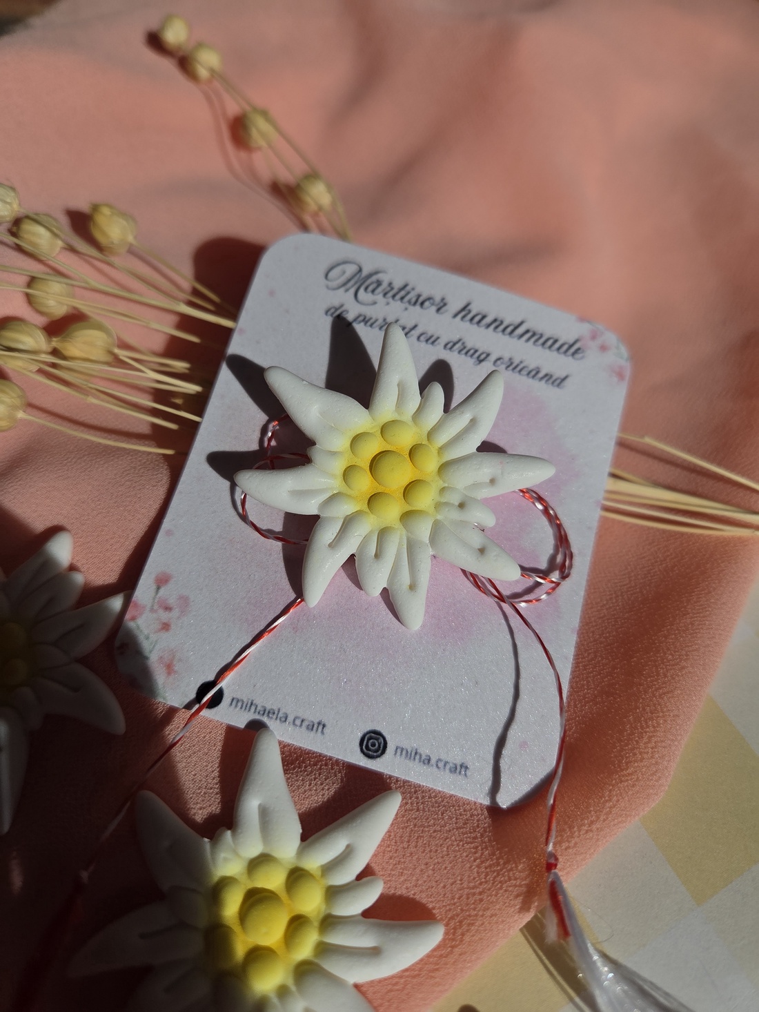Broșă Mărțișor Floare de Colț - bijuterii - mărțișor - Artynos.ro
