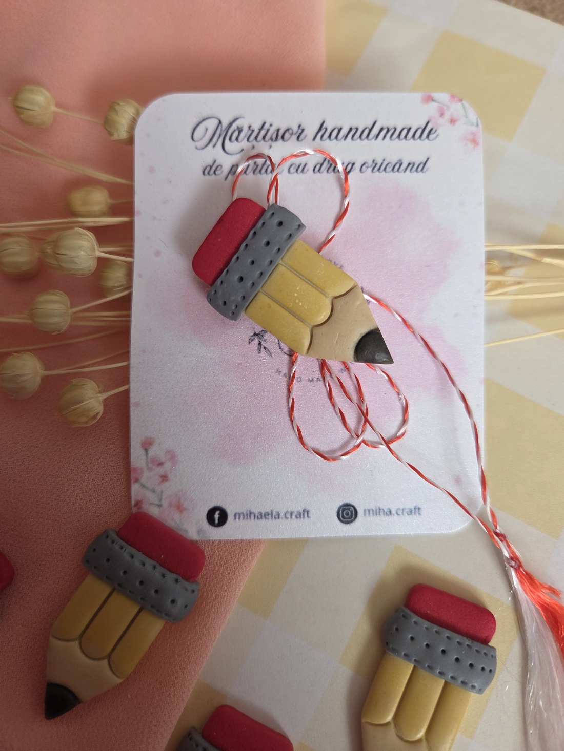 Broșă Mărțișor Creion - bijuterii - mărțișor - Artynos.ro