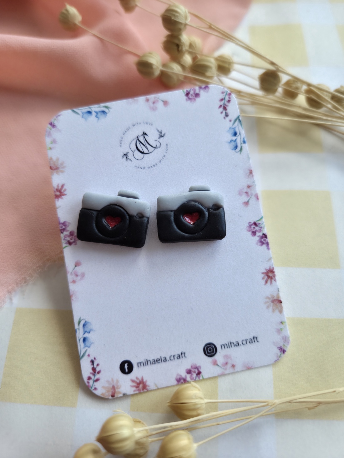 Cercei tinta aparat foto - bijuterii - cercei - cercei cu figurine - Artynos.ro