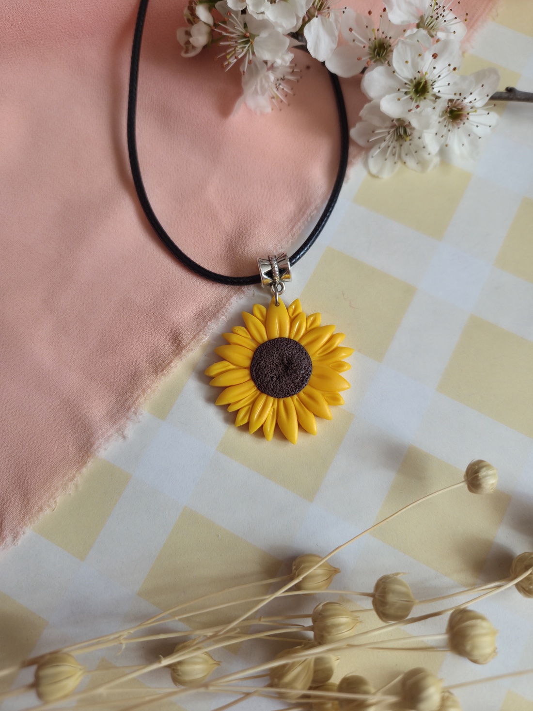 Colier cu floarea soarelui - bijuterii - coliere - pandative - Artynos.ro