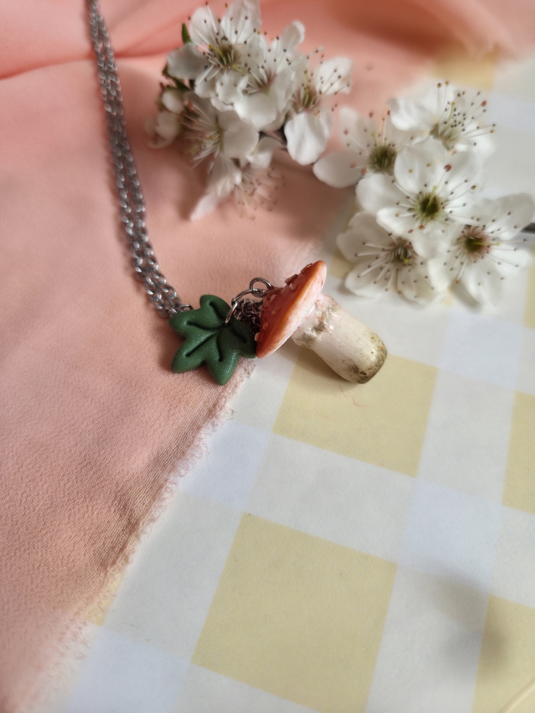 Colier ciupercuță - bijuterii - coliere - pandative - Artynos.ro