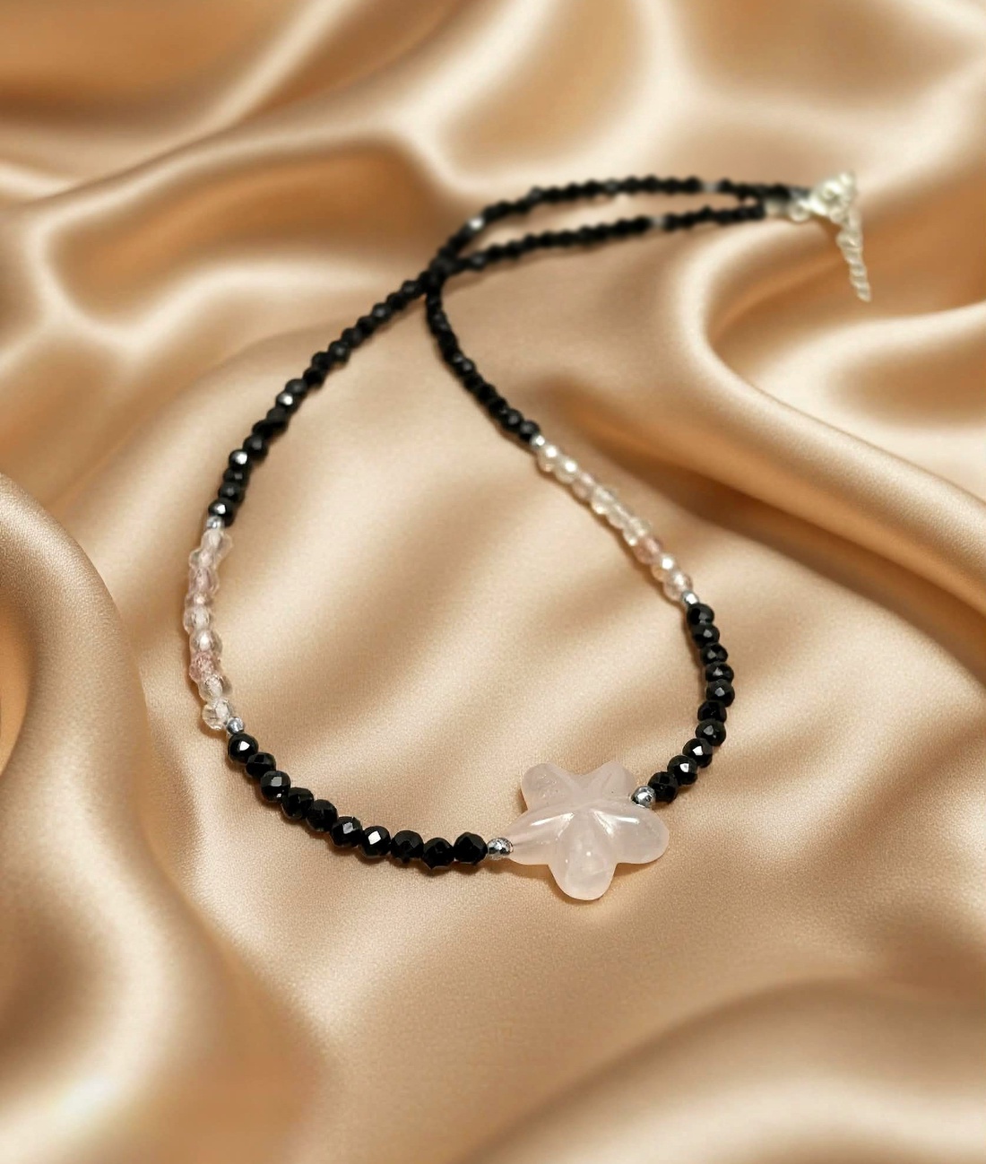 Colier cuart strawberry si turmalina neagra  - bijuterii - coliere - coliere din pietre semiprețioase - Artynos.ro