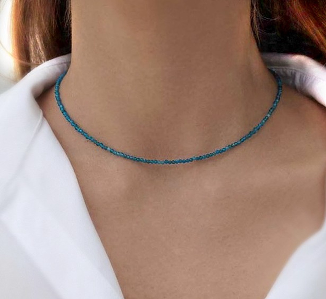 Colier minimalist din apatit fatetat - Ocean Whisper - bijuterii - coliere - coliere din pietre semiprețioase - Artynos.ro