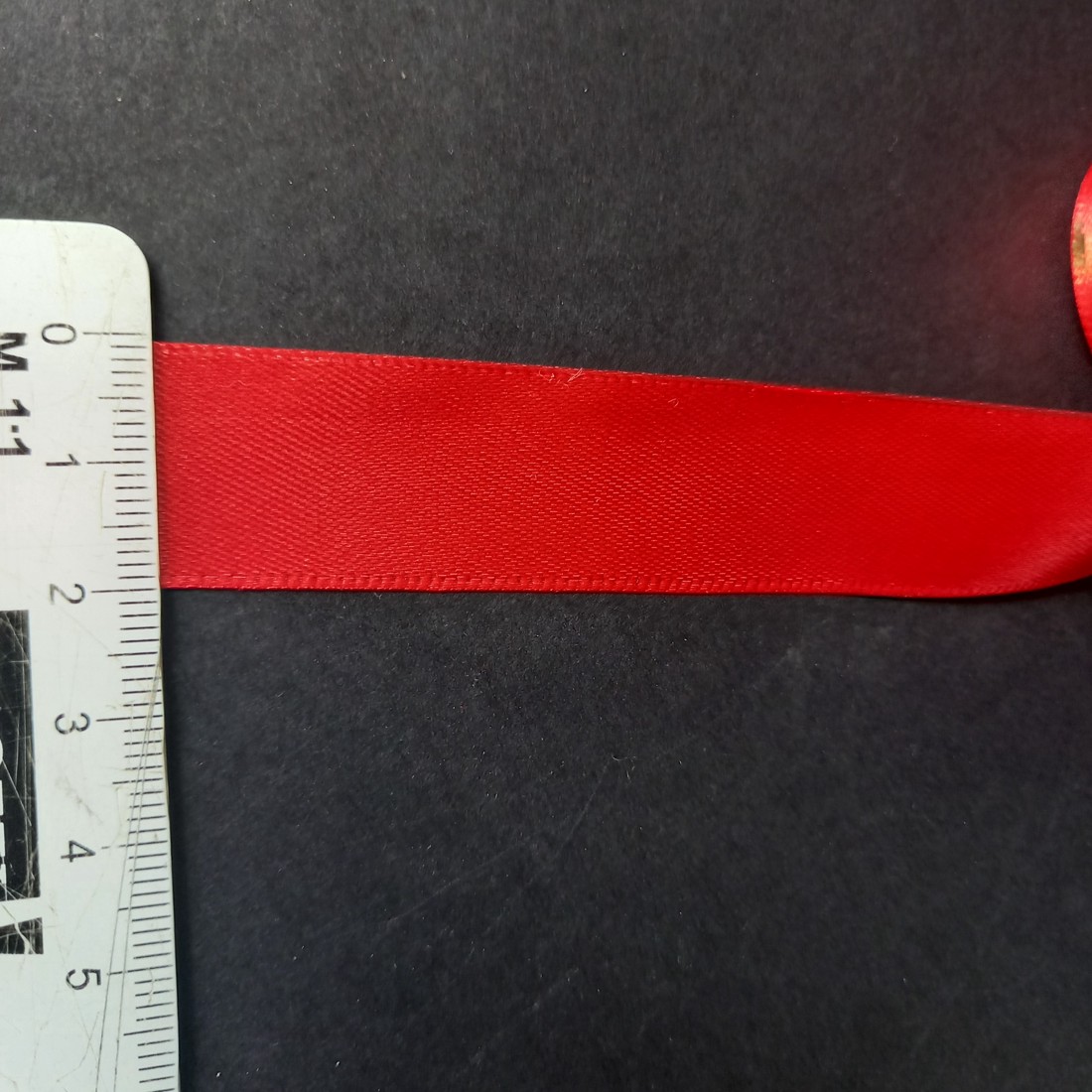 Panglică din satin pentru decorare, cu lățimea de 2 cm  -  - Artynos.ro